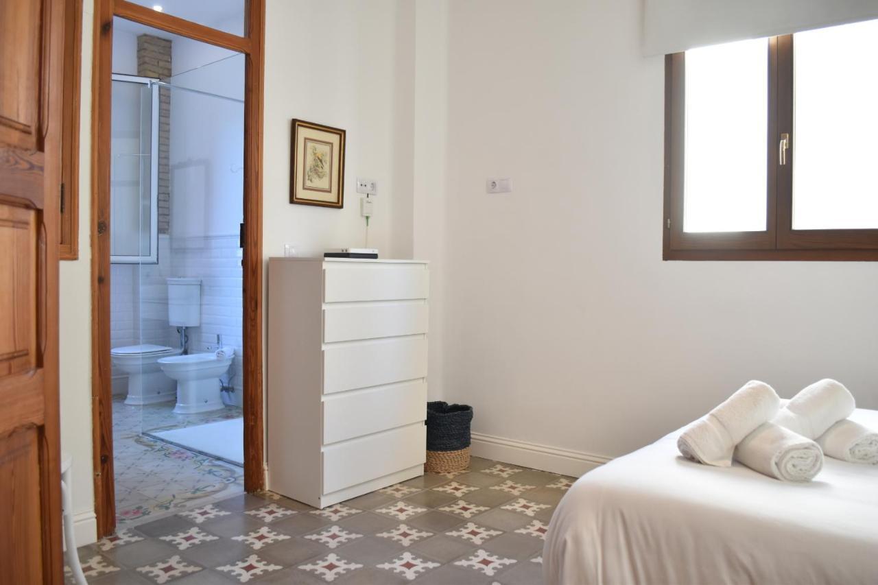 Gran Apartamento Cerca De Ruzafa Valencia Exterior photo